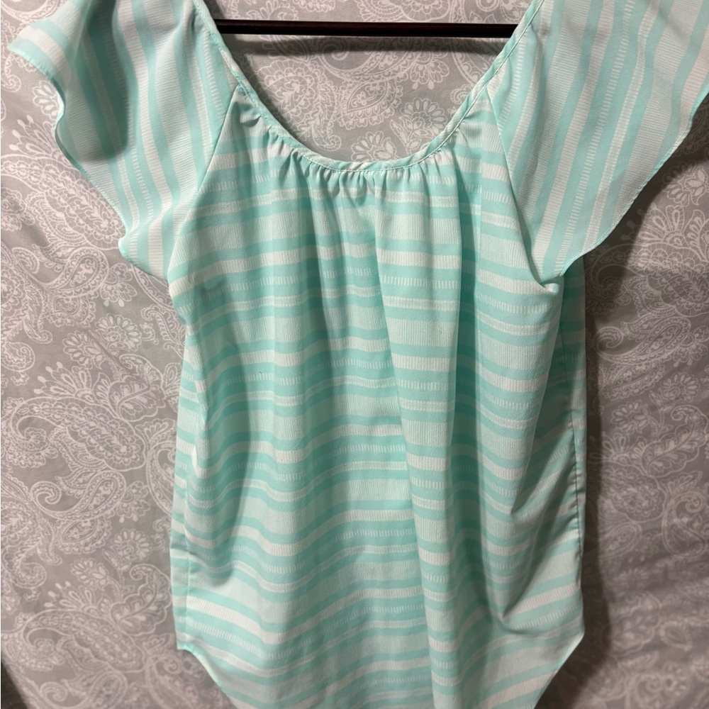 Light Blouse - Picture 3 of 3